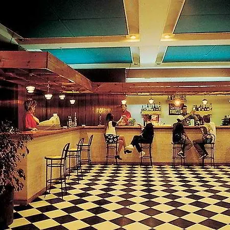 Club Ermioni 홀리데이파크 3*